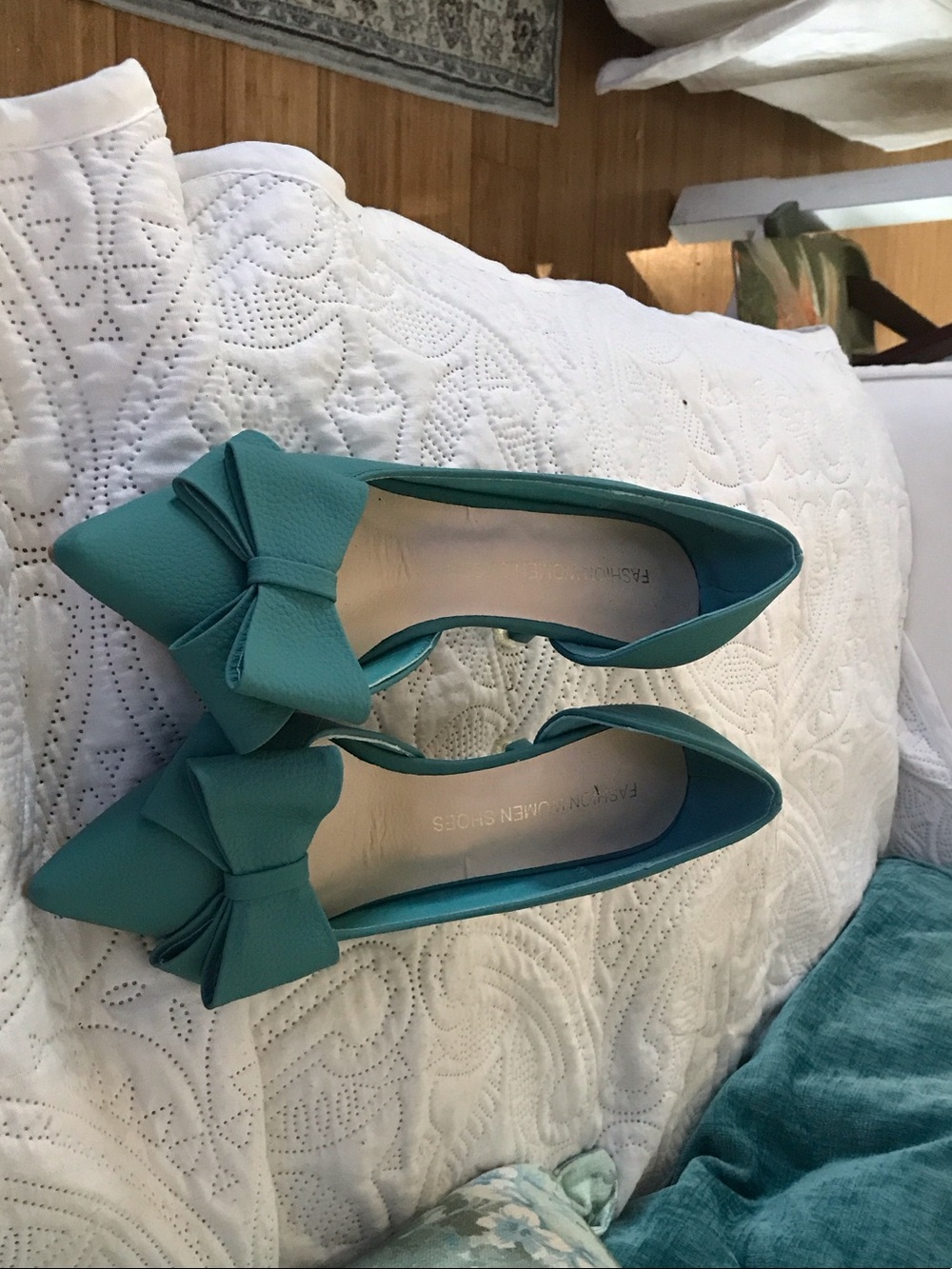 Stylish Pointed-Toe Bow Flats in Teal